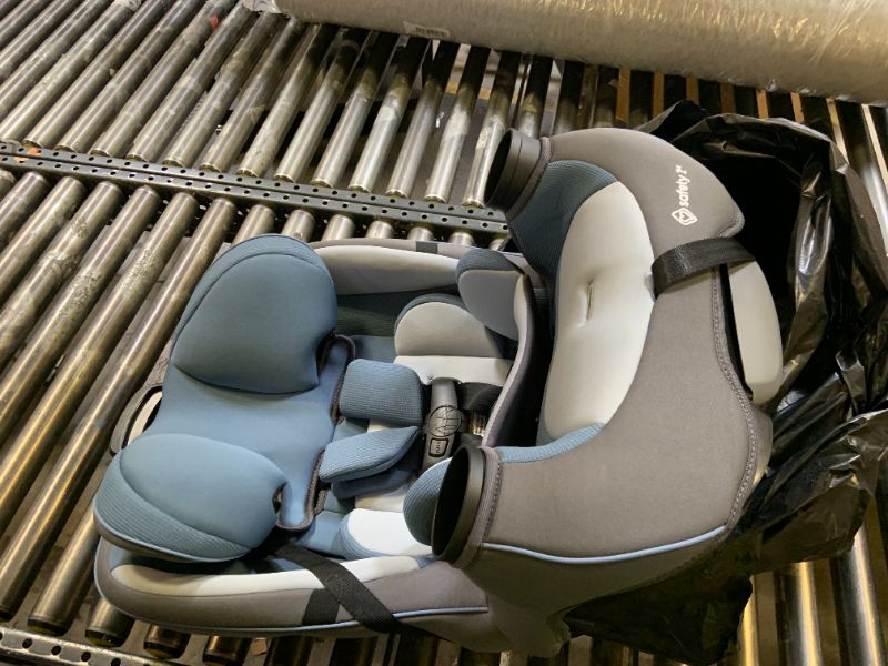 Photo 1 of Safety 1st Grow and Go All-in-One Slim Convertible Car Seat, Rear Facing, 5-40 lbs, Forward Facing (30–65 lbs), High Back Booster Seat 40-100 pounds, Alaskan Blue