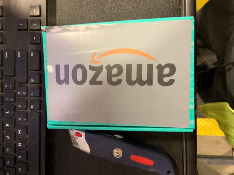 Photo 1 of ?R36MAX 4000mAh Portable Rechargeable Handheld Retro Game Console,Comfort Non-Slip Handheld Standing Retro Game Console with 64G TF Car,4.0-inch Screen,for Office,Blue