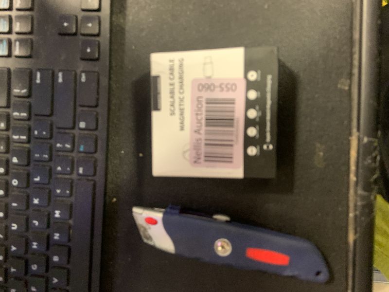 Photo 1 of ???? ???????? for Apple Watch Retractable Charger Stand, Portable Wireless Magnetic Fast Charging Station with 2.8 ft Retractable USB C Cable for iWatch Series Ultra/10/9/8/7/6/SE/5/4/3/2