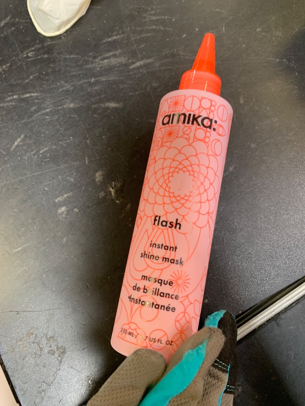 Photo 1 of amika flash instant shine mask