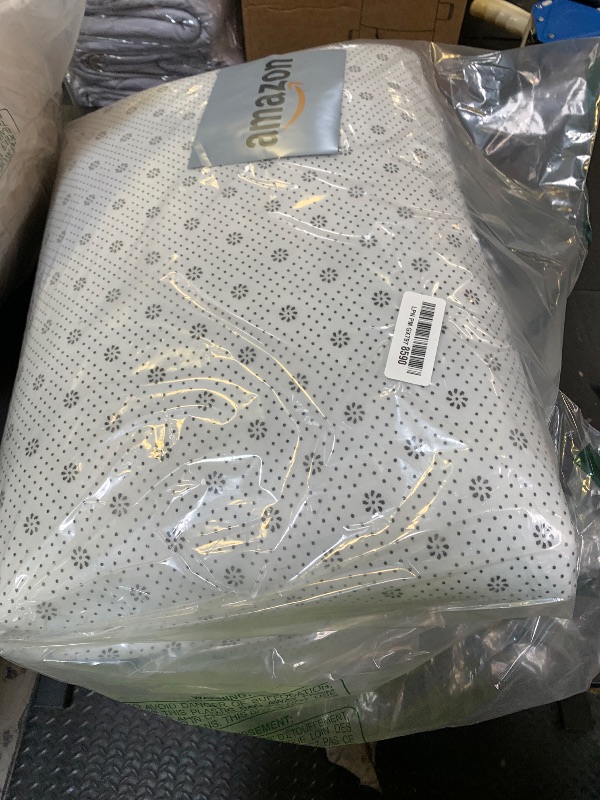 Photo 1 of Andecor Soft Area Rug, 4x6 Grey Washable Rugs for Living Room Bedroom, Indoor Fluffy Carpets for Dorm Boys Girls Kids Room Nursery Home Decorations