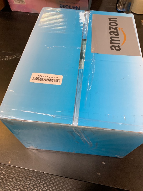 Photo 1 of 100 Count 22” x 22” Super Absorbency Disposable Underpads, Leakproof Quick Drying Disposable Pads for Baby, Puppy and Adults, Puppy Pads, Cat Pee Pads for Dogs, Potty Puppy Training Pads