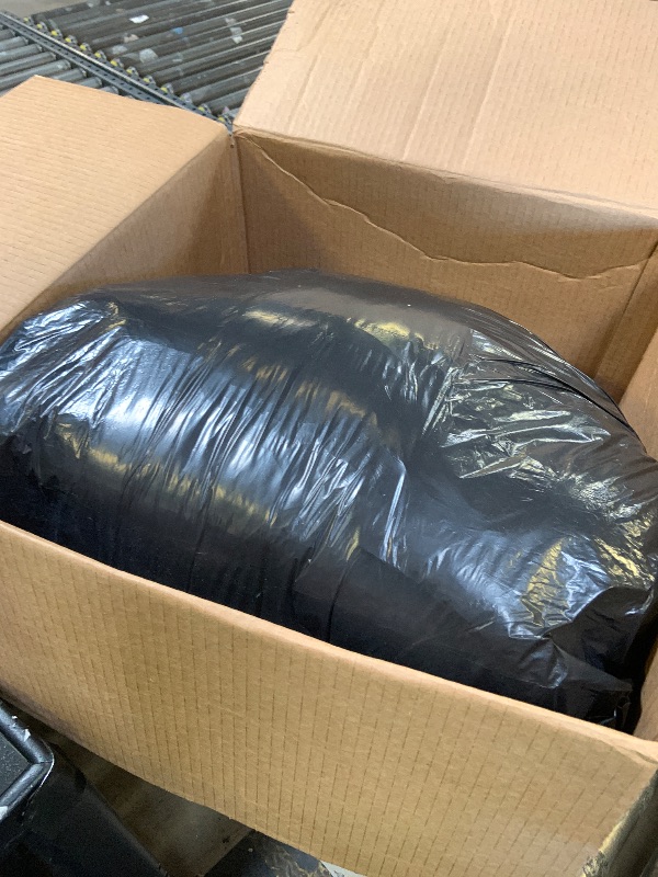 Photo 1 of Full Queen comforter