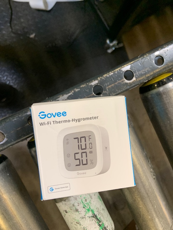 Photo 1 of Thermo hygrometer 