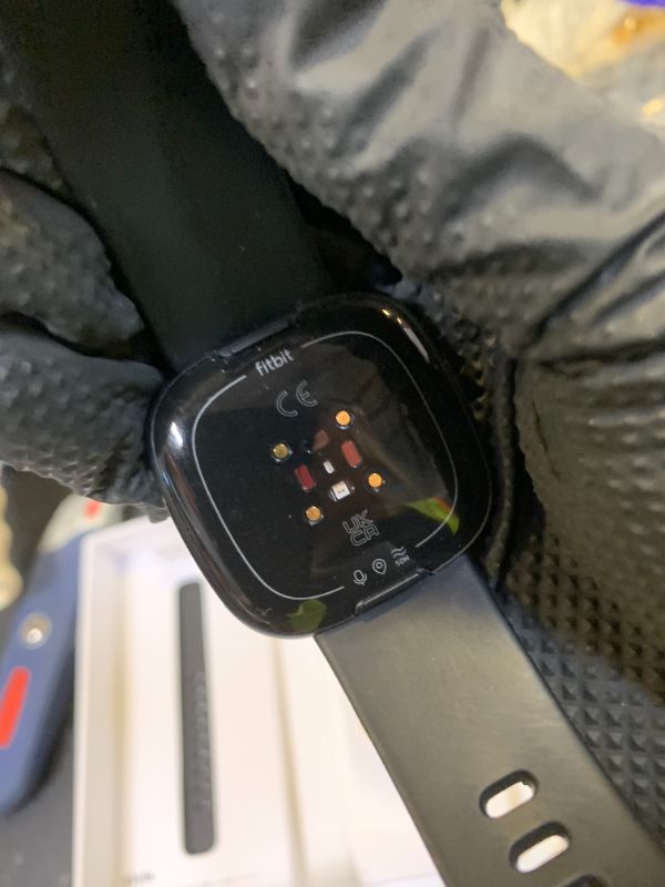 Photo 1 of Fitbit Versa 4 Fitness Smartwatch with Daily Readiness, GPS, 24/7 Heart Rate, 40+ Exercise Modes, Sleep Tracking and more, Black/Graphite, One Size (S & L Bands Included)