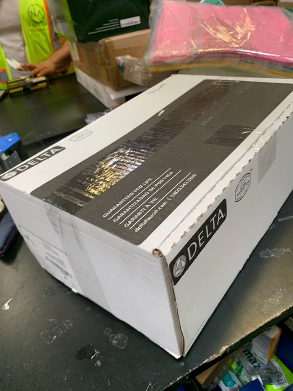 Photo 1 of Delta Faucet Ashlyn 17 Series Dual-Handle Delta Shower Trim Kit with In2ition 2-in-1 Shower Head with Handheld Spray, Matte Black Shower Fixture, Matte Black T17264-BL-I (Valve Not Included)