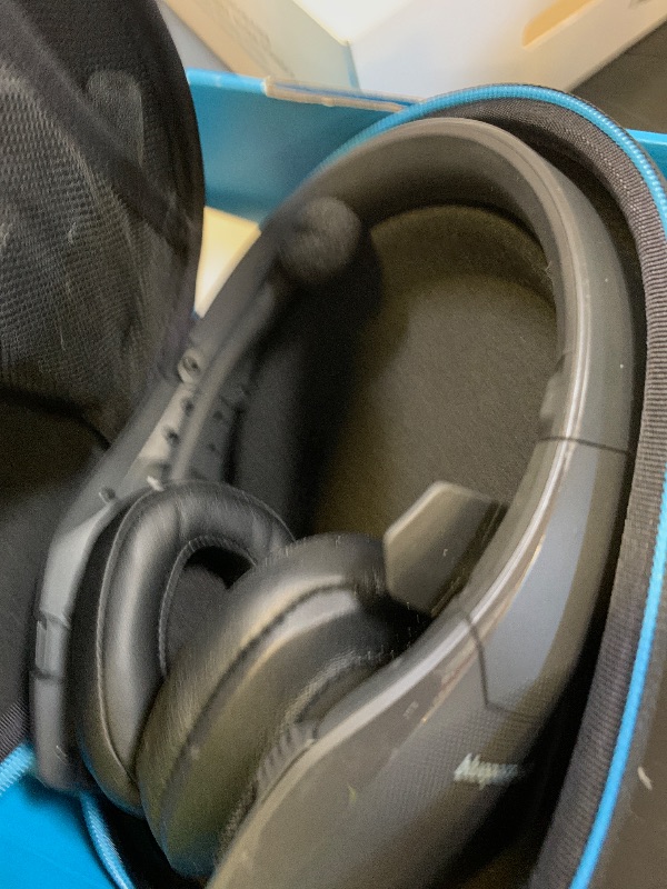 Photo 1 of BlueParrott S650-XT Bluetooth Wireless Headphones 96% Noise Canceling Over Head Trucker Headset with Mic, 2-in-1 Convertible Stereo to Mono with ANC, IP54-Rated Protection, 36 hrs. Talk Time, Black