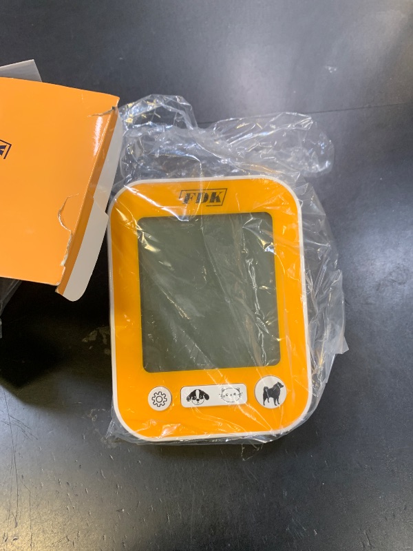 Photo 1 of Veterinary Blood Pressure Monitor for Pet Dog and Cat, Animal Automatic Digital BP Machine with Large LCD Screen Backlight 3 Cuffs 270 Data Memory Silent