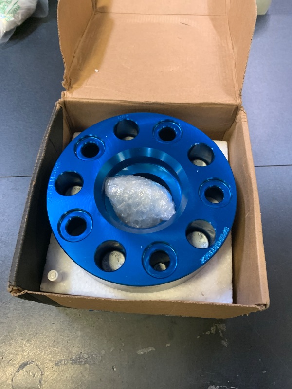 Photo 1 of Spidertrax WHS024 Blue Wheel Spacer Kit