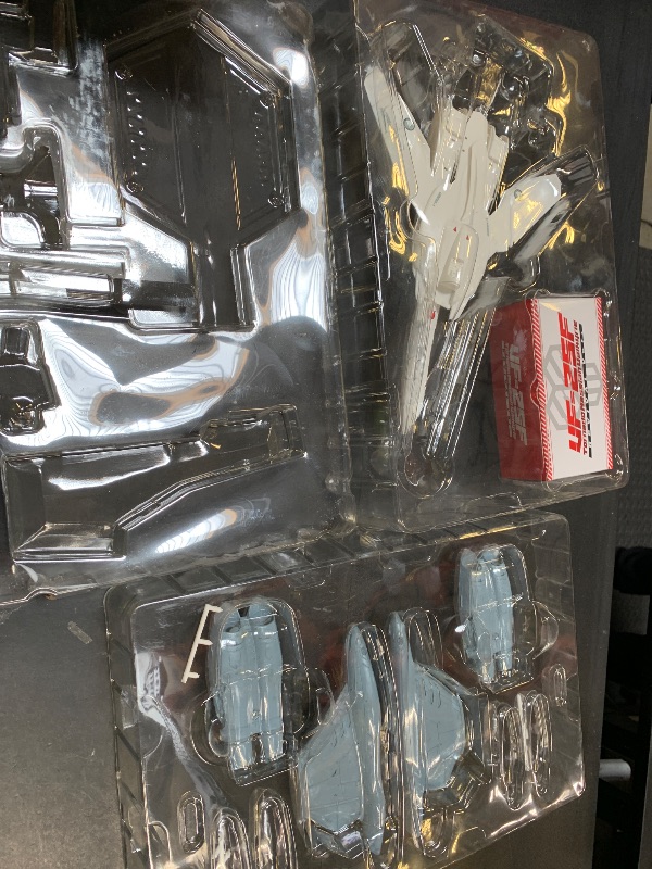 Photo 1 of TAMASHII NATIONS - Macross - Tornado Messiah Valkyrie (Alto Saotome Use Revival Ver.) DX Chogokin Figure