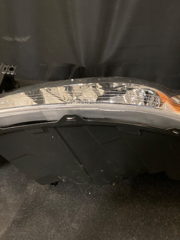 Photo 1 of Headlight Assembly with Bulbs Included Compatible with 2003-2006 Ford Expedition Passenger & Driver Side, Chrome Housing with Amber Reflector