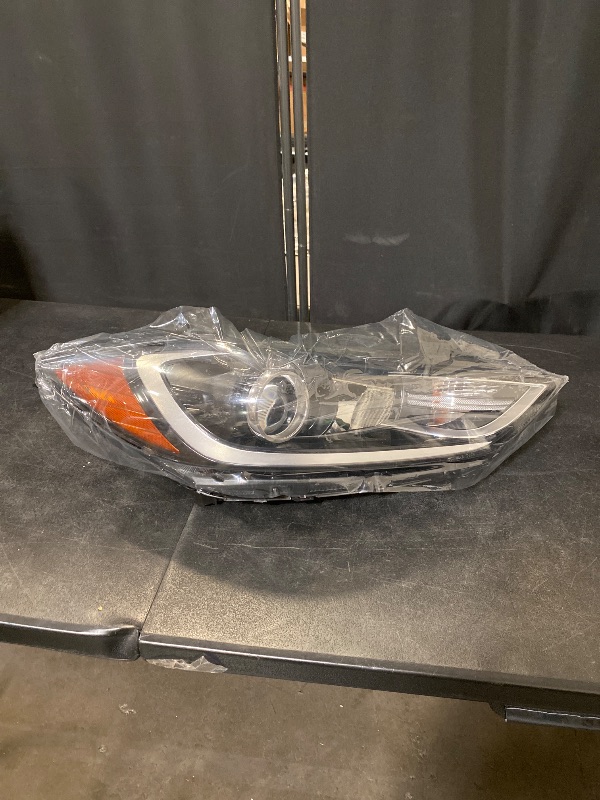 Photo 1 of Headlight Assembly Compatible with 2017 2018 Hyundai Elantra w/Bulbs Halogen Headlamp(Passenger Right Side)