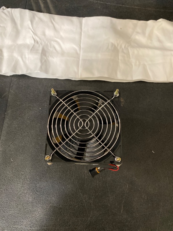 Photo 1 of GDSTIME 92mm x 92mm x 25mm 12V Dual Ball Bearings Brushless Cooling Fan for Desktops, Laptops, Servers, Switches with air tunnel.