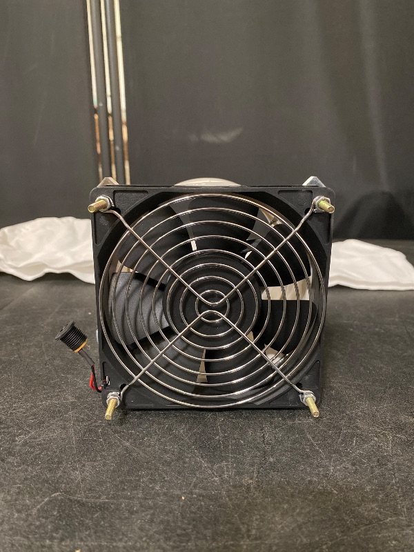Photo 1 of GDSTIME 92mm x 92mm x 25mm 12V Dual Ball Bearings Brushless Cooling Fan for Desktops, Laptops, Servers, Switches with air tunnel.