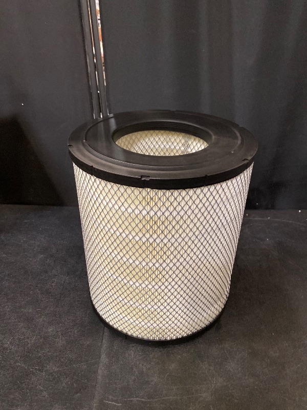 Photo 1 of P527682 Engine Air Filter Compatible with Freightliner Columbia, Century Class, Argosy, Condor, Coronado Replaces AF25139M AF4908, P185069, LAF1849, RS3518, AF2120, 46556