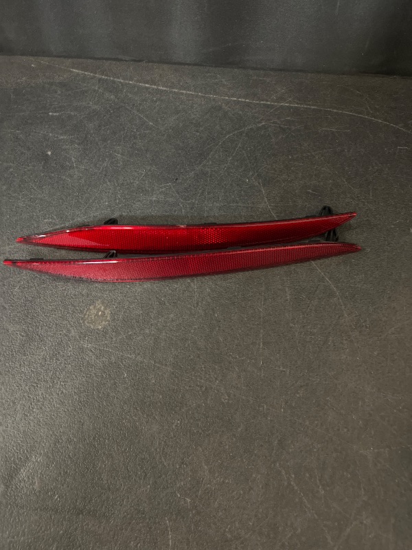 Photo 1 of Replacement Tesla Model X Reflector Rear Bumper Red Marker Lights Lens Trim (Left & Right) 2016-2023