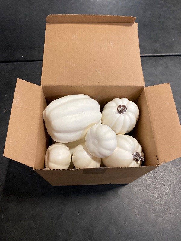 Photo 1 of Autumn Pumpkin Decoration 7PCS Artificial Pumpkin Country Style foam Pumpkin Light Luxury Ornaments Fireplace Table Decoration Applicable to Halloween Harvest Day Thanksgiving Day (White)