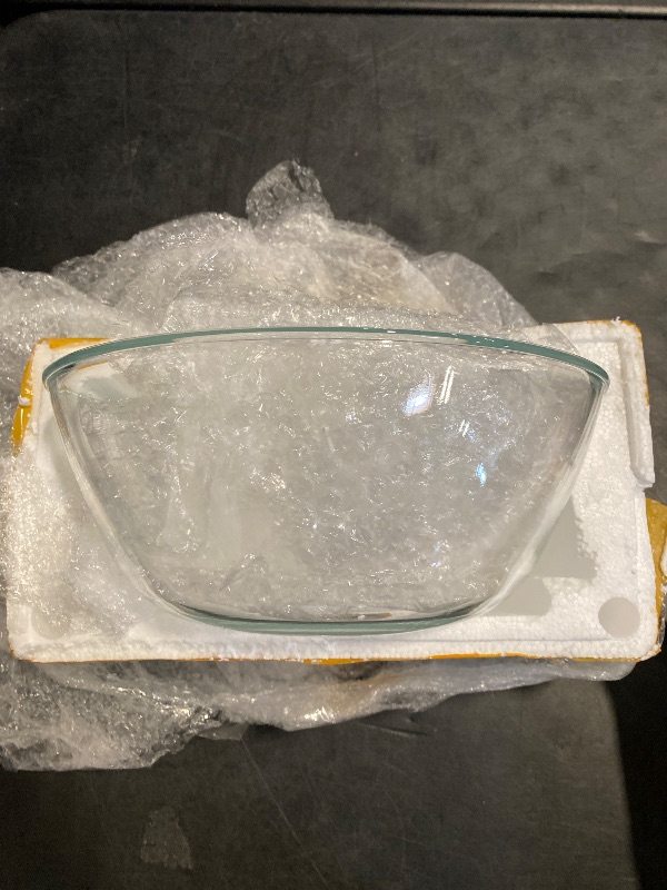 Photo 1 of Domensi 4.5 Qt Extra Large Glass Mixing Bowls Clear Glass Salad Cooking Bowls for Kitchen Salad Bread Storage, Dishwasher, Freezer, Microwave