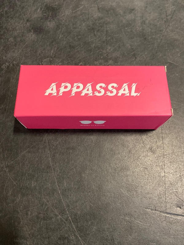 Photo 1 of Appassal Large Sunglasses for Women Vintage Butterfly Cat Eye Y2k Sunnies AP3692, Pink/Pink Blue
