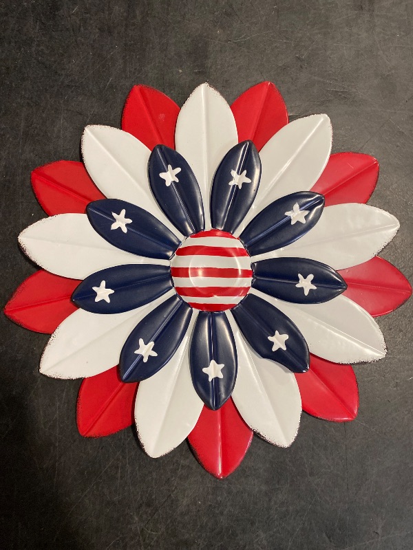 Photo 1 of hogardeck 4th of July Decorations Outdoor, Red White Blue Metal Flower Wall Art for Fourth of July Decor, 3D Metal Floral Patriotic Decorations for Yard Garden Home Indoor