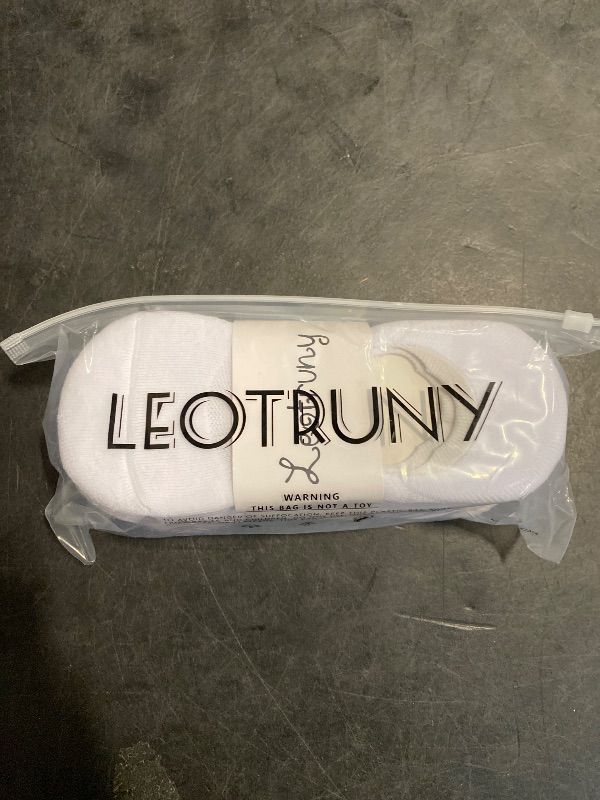 Photo 1 of (M) Leotruny 6 Pairs Unisex Thick Cushion Athletic Cotton Non Slip Low Cut Flat Liner No Show Socks (Medium, C03-White)
