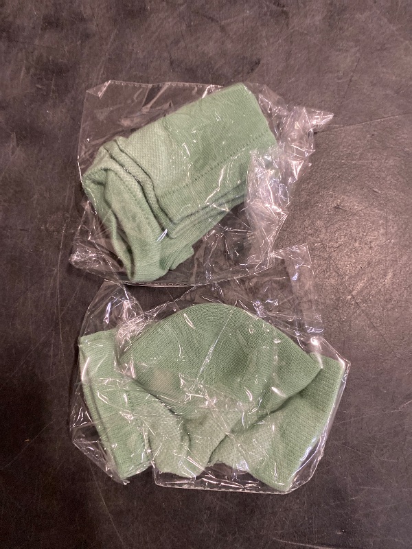 Photo 1 of Welnove Moisturizing Heel Socks - 2 Pairs Aloe Vera Extract Infused Gel Lining for Dry Feet - Cracked Heel Repair Treatment - Cotton Socks for Women Men Foot Care (Green, Extra Large)