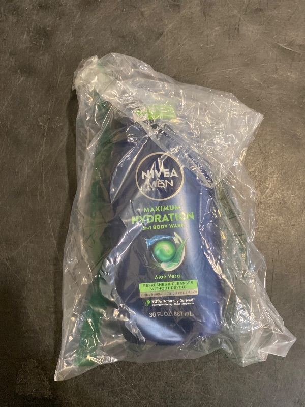 Photo 1 of Nivea Men Maximum Hydration Body Wash for Dry Skin, Aloe Vera Enriched, 3-in-1 Moisturizing Body Wash, Face and Hair, Paraben Free, Vegan Formula, 30 Fl Oz Bottle