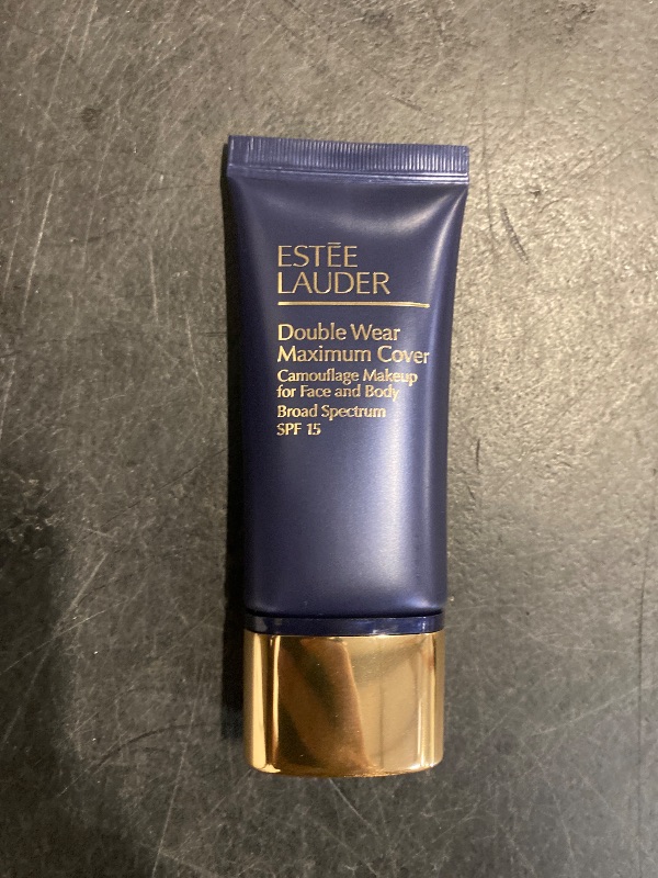 Photo 1 of Estée Lauder Double Wear 24-Hour Maximum Cover Camouflage Foundation for Face and Body SPF 15 | Full Coverage | Covers Scars & Tattoos, 1.0 Fl Oz, 3N1 Ivory Beige