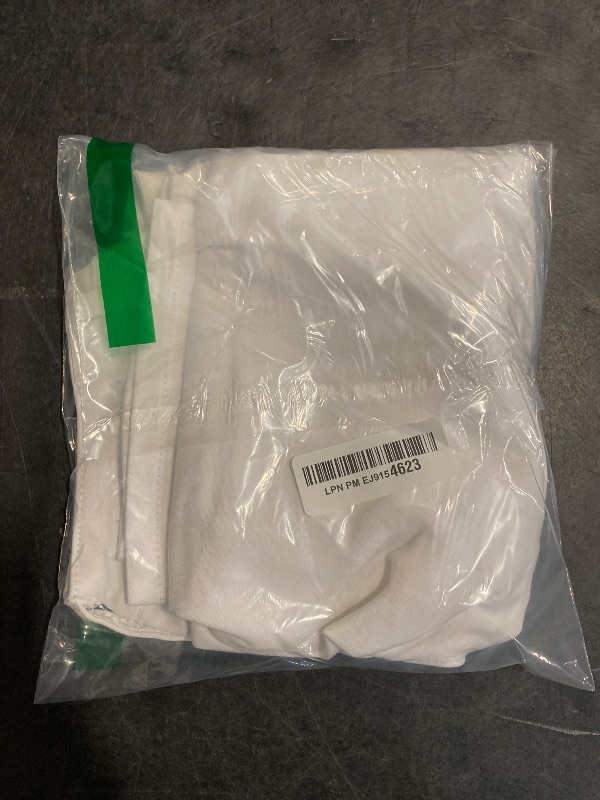 Photo 1 of Size 5 Hybrid & Company Women's Butt Lift Super Comfy Stretch Denim Capri Short Jeans Q43301 White 