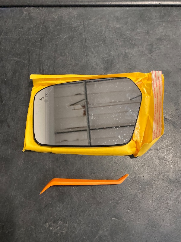 Photo 1 of Driver Side Mirror Glass Replacement For Ford Fusion 2006 2007 2008 2009 2010 - Blind Spot Detection, Power Heated, with Backing Plate
