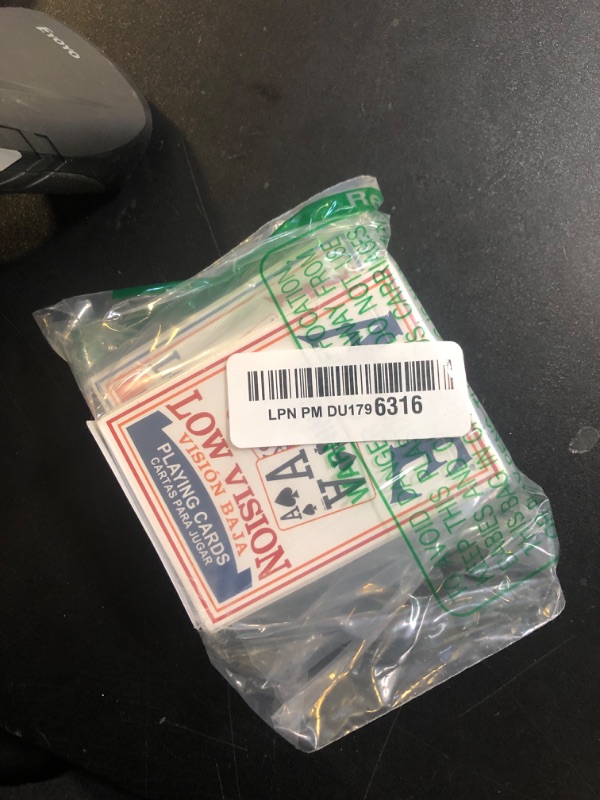 Photo 1 of Low Vision Playing Cards by Cartamundi