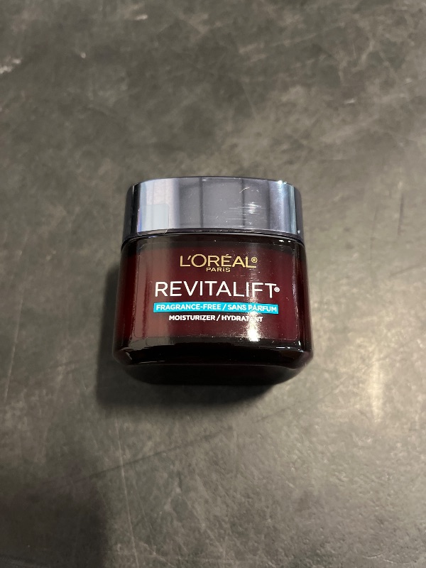 Photo 1 of L'Oreal Paris Revitalift Triple Power Anti-Aging Face Moisturizer, Fragrance Free, Pro Retinol, Hyaluronic Acid & Vitamin C to Reduce Wrinkles, Firm & Brighten Skin, 2.55 Oz