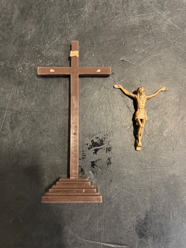 Photo 1 of Jesus Christ on Cross 7" Standing Crucifix for Home or Church Sanctuary Decor