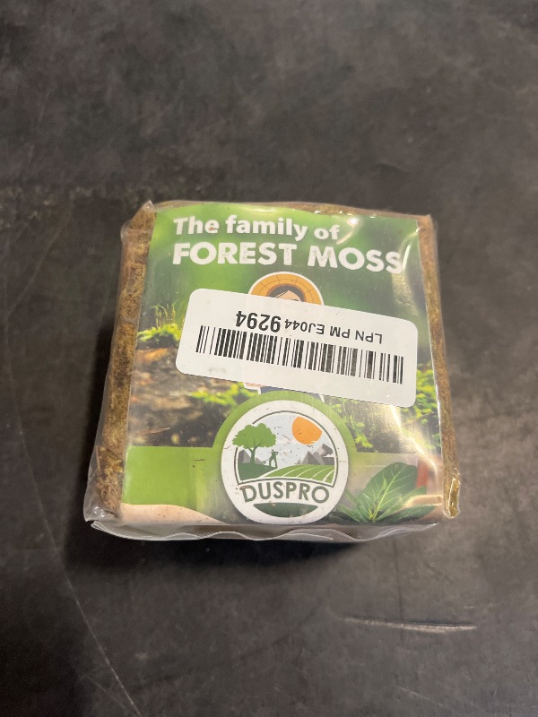 Photo 1 of DUSPRO Dried Moss for Potted Plants, Forest Orchid Moss for Potting Mix, Sphagnum Potting Moss for Plants Indoor, Real Moss Soil Cover for Houseplant (5 OZ)