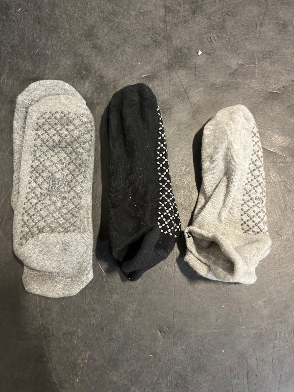 Photo 1 of unenow Unisex Non Slip Grip Socks with Cushion for Yoga Pilates Barre Home & Hospital