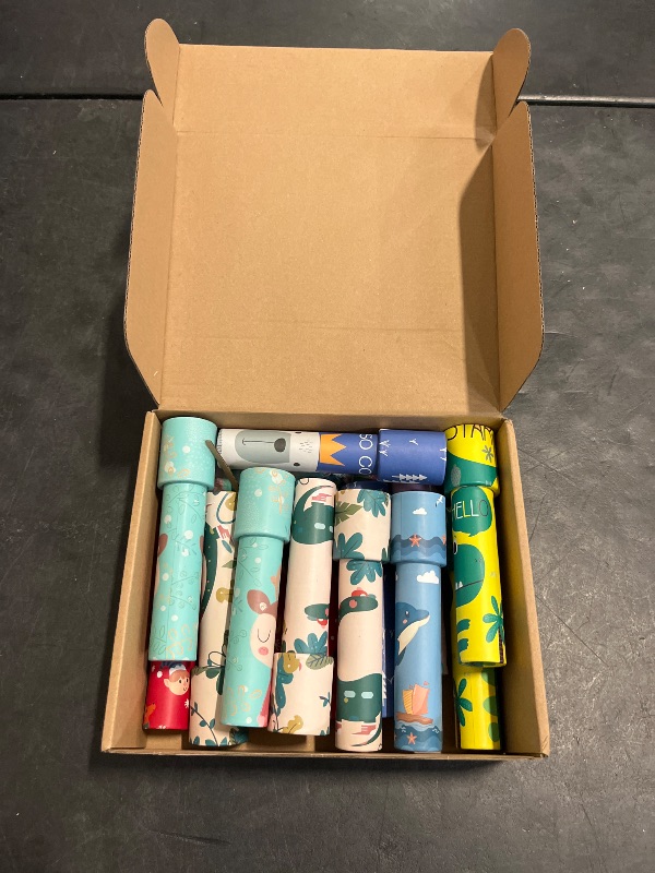 Photo 1 of 15 Pcs Classic Kaleidoscopes Kids Birthday Party Favor Old Fashioned Vintage Educational Toys Stocking Stuffers Goodie Bag Fillers for Classroom School Return Gifts Carnival Prizes (Lovely Style)