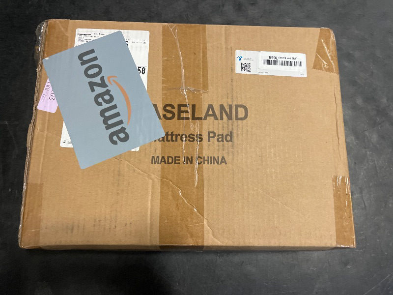 Photo 1 of EASELAND Full Size Mattress Pad Pillow Top Mattress Cover Quilted Fitted Mattress Protector Cotton 8-21" Deep Pocket Cooling Topper (54x75 Inches, White)