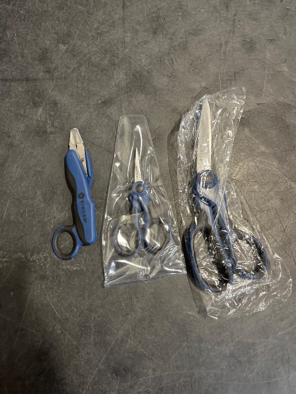 Photo 1 of SINGER ProSeries Sewing Scissors Bundle: 8.5" Heavy Duty Fabric, 4.5" Detail Embroidery, 5" Thread Snips With Comfort Grip (Dark Blue)