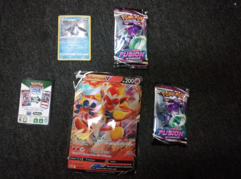 Photo 1 of Pokemon Trading Cards: Infernape V Box