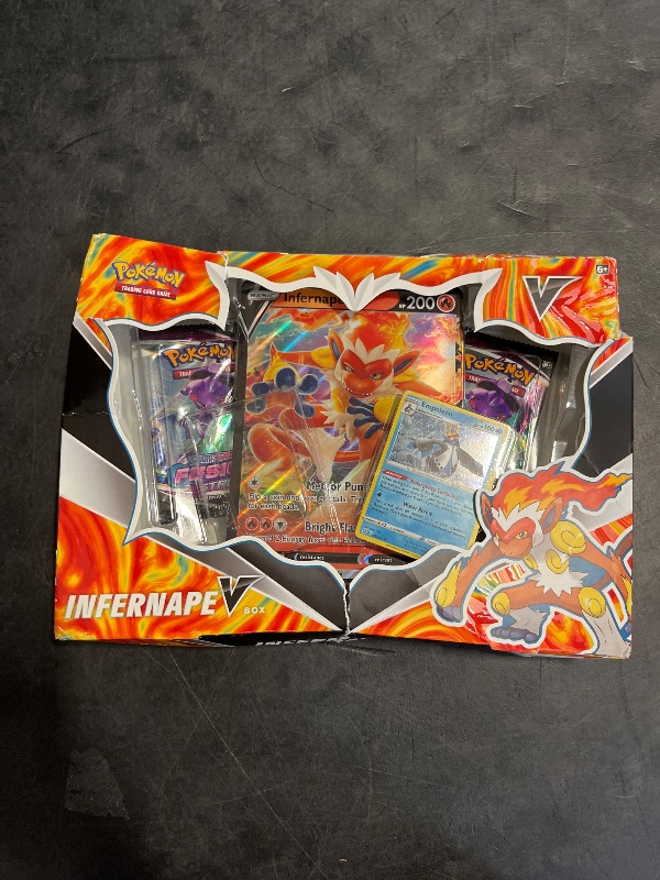 Photo 1 of Pokemon Trading Cards: Infernape V Box