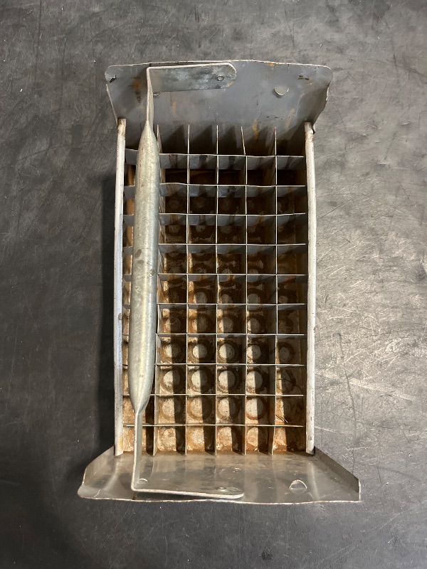 Photo 1 of Steel Nipple Tote Tray - 50 Cap - Grey