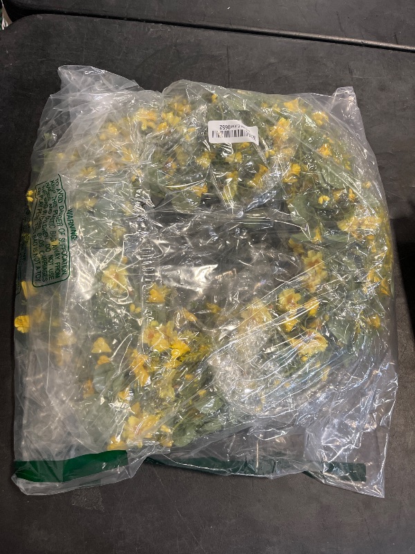 Photo 1 of Sggvecsy Yellow Daisy Wreath  Spring Summer Wreath Fake Silk Floral Wreath with Green Eucalyptus Leaves and Lavender for Front Door Window Wall Wedding Farmhouse Festival Decor
