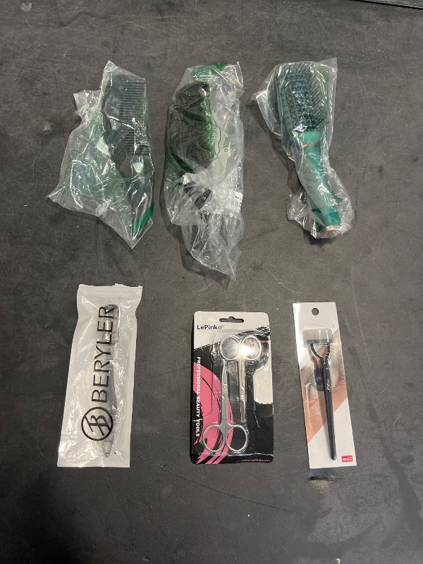 Photo 1 of 6 Mixed items 