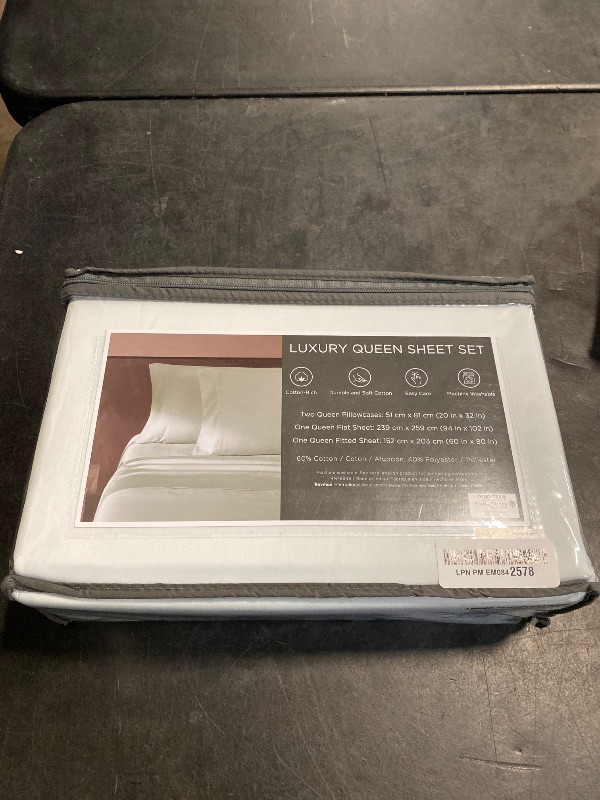 Photo 1 of Vera Wang - Queen Sheet Set, Luxury Sateen Cotton Bedding, 800 Thread Count, Soft & Smooth Room Essentials (Pale Blue, Queen)