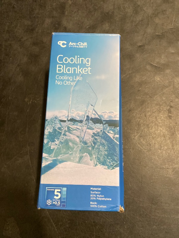 Photo 1 of Cooling Blanket Keep Cool in Hot Summer, 51 X 67in Twin or Baby Size Blanket for Adults, Children, Babies Japanese Q-Max >0.5 Technology Arc-Chill Cooling Fiber, Breathable Comfortable All-Season-Blue