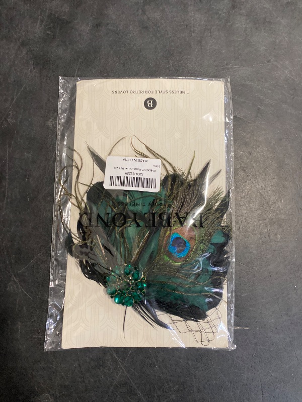 Photo 1 of BABEYOND Flapper Headpiece for Women - 1920s Headband Roaring 20s Great Gatsby Accessories Rhinestone Feather Hair Clip