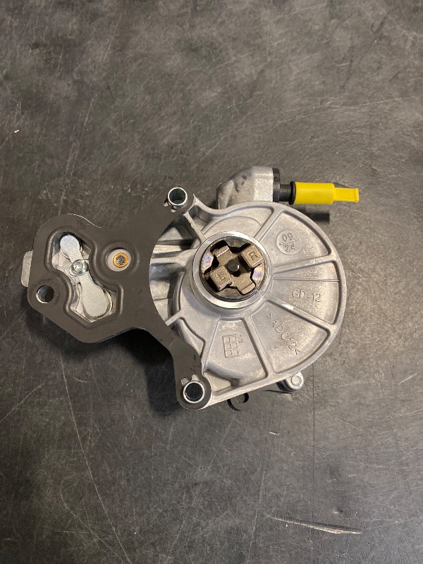 Photo 1 of QUYDDC 12686657 Brake Vacuum Pump (for 2.0L/2.5L) Compatible with 19-21 Chevy Blazer,13-22 Malibu,17-21 G-MC Acadia,18-20 Terrain,13-19 ATS CTS,16-20 Bu-ick Envision Regal OE# 12654111 12658172