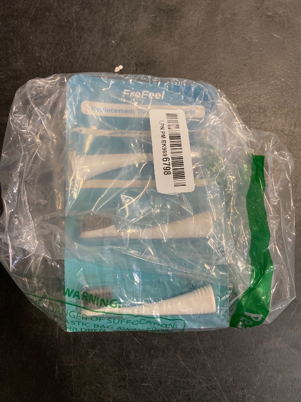 Photo 1 of Replacement Brush Heads for Burst Original & Pro Sonic Electic Toothbrushes, 5 Count with Travel Covers, White for Adults