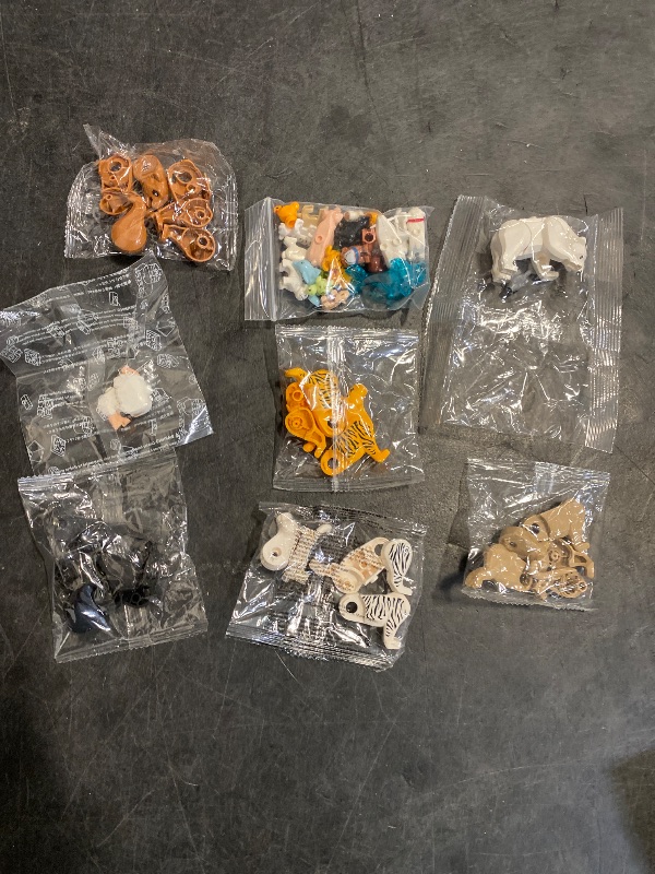 Photo 1 of ONEST 30 Pieces Mini Animal Figures Building Block Animal Toys Animal Accessories Toy