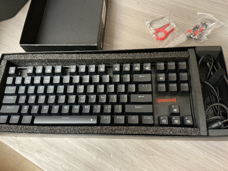 Photo 1 of Led, RGB Black gaming keyboard (VARA REDRAGON)